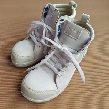 BIRKENSTOCK 화이트 하이컷 스니커즈 QS700 방수