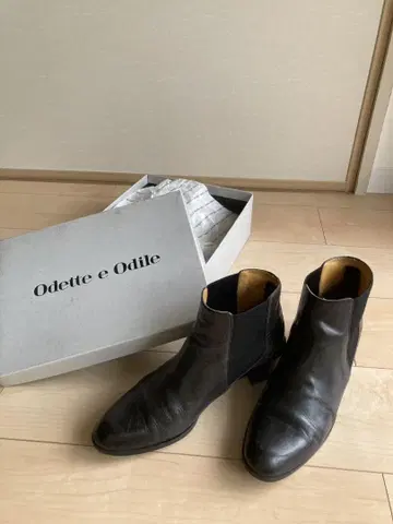 오데뜨 앤 오딜 부츠