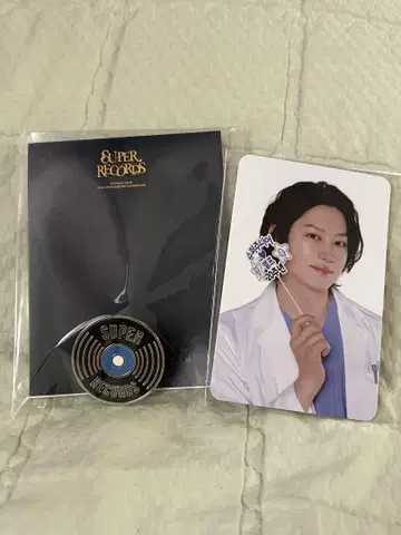 SUPERJUNIOR SUPERRECORDS 핀 배지 트레이딩 카드 희철