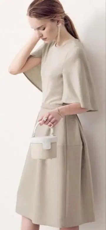 FOXEY BOUTIQUE CRESCENT