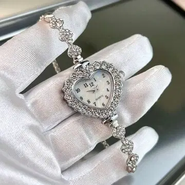 하트 모양 실버 손목시계 팔찌 반짝이는 크리스탈풍 합금 쿼츠