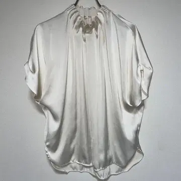 SHIPS 쉽스 새틴 드레이프감 블라우스 넥 개더 일본제 F 사이즈