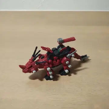 [ZOIDS] 조이드 레드 호른 가동 피규어