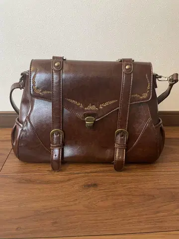 axes femme 플랩 2WAY 숄더백 다크 브라운 자수