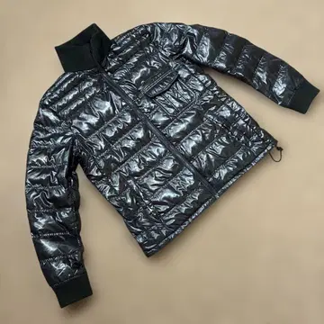 UNIQLO REVERSIBLE LIGHT DOWN JACKET L