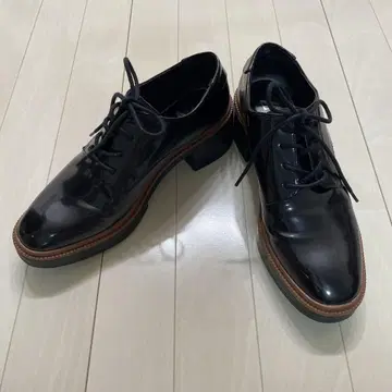 ZARA 통굽 레이스업 슈즈 블랙 사이즈 38