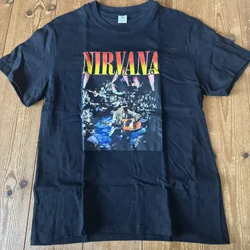 NIRVANA 그래픽 T셔츠 블랙