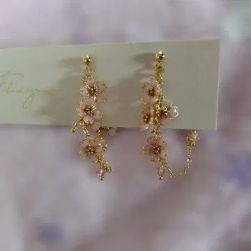 벚꽃 귀걸이