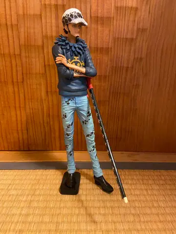 원피스 트라팔가 로우 피규어