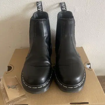 Dr. Martens 2976 WS 블랙 사이드 고어 부츠