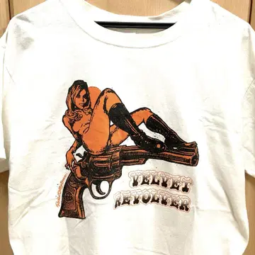 벨벳 리볼버 T셔츠