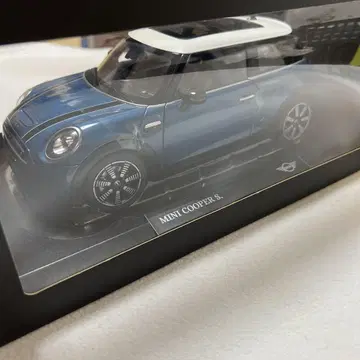 MINI 3도어 COOPER S 1/18 스케일 모델