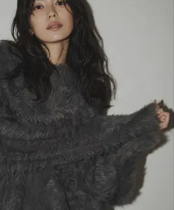 hellam 샤기 크루넥 니트 풀오버