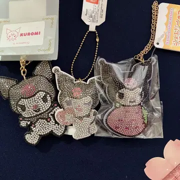 쿠로미 반짝반짝 키링 큐빅 키참 참