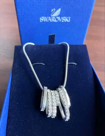 SWAROVSKI 스와로브스키 목걸이 반지