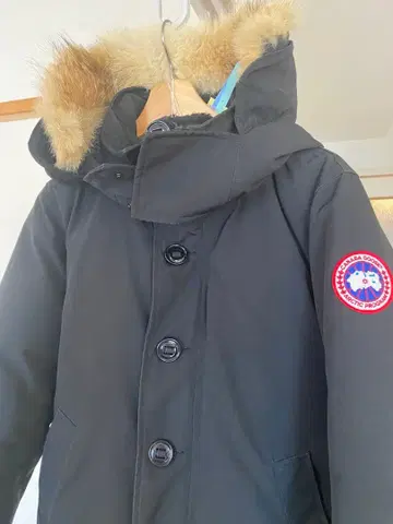 CANADA GOOSE 블랙 다운 자켓 클리닝 완료 발수 가공