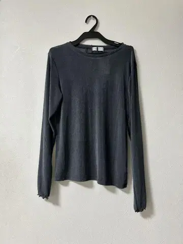 택 포함 새상품 애로우즈 다크 그레이 라메 믹스 시어 티셔츠