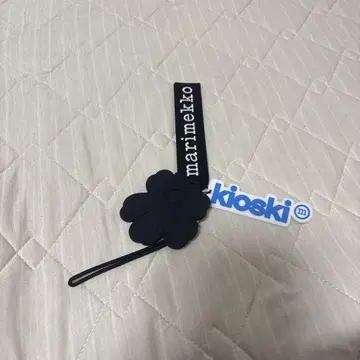 새상품급 marimekko 블랙 우니코 키링