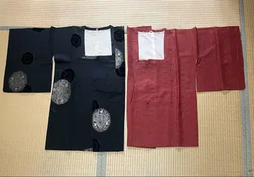 블랙과 빨간색의 겉옷 (무늬 자수) 기모노 코트 도행 코트 묶음 판매