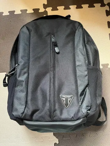 TRIUMPH 블랙 백팩