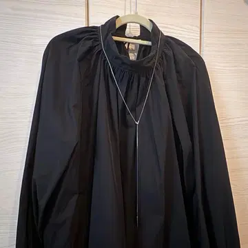온워드 롱 라리엣 Y자 롱 목걸이 실버