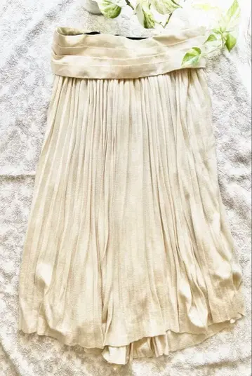 Sacai 사카이 SILK 100% 니트 플리츠 스커트 베이지