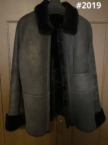 #2019 23구 고급 무스탕 자켓 블랙 사이즈 38