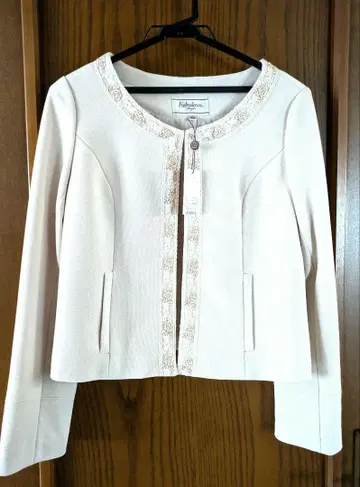 Fabulous 노카라 자켓 M 사이즈 베이지 택 포함 미사용