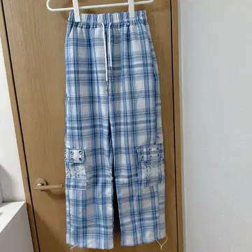 지뢰계 스카이블루 체크 팬츠
