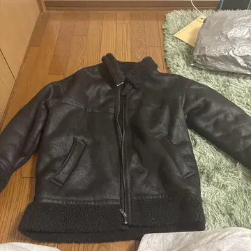 가죽 보아 옷깃 블랙 자켓