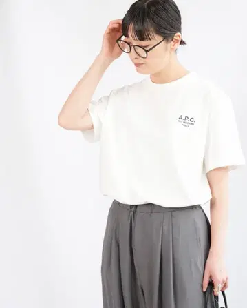 A.P.C. 화이트 T셔츠