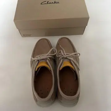 새상품급 남성용 Clarks 베이지 데크 슈즈