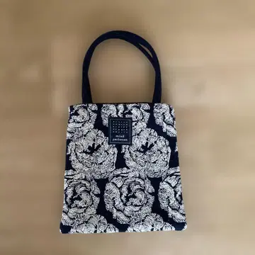 미나 페르호넨 미니백 flair navy