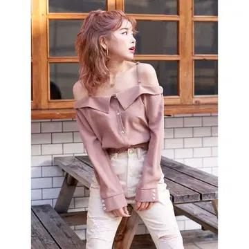 Darich 소프트 오프숄더 상의 (모카)