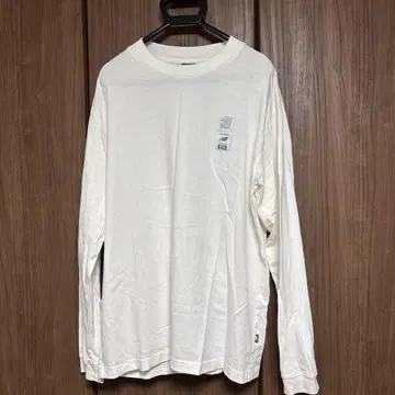 뉴발란스 긴팔 티셔츠
