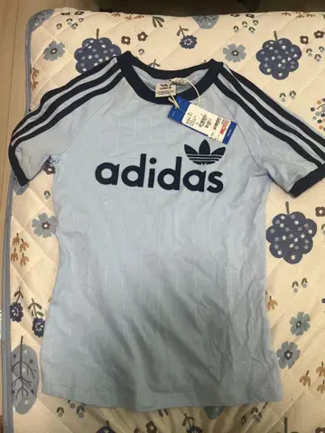 adidas T셔츠 S사이즈