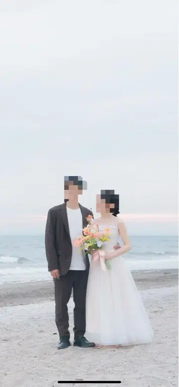 아이보리 레이스 자수 슬리브리스 드레스