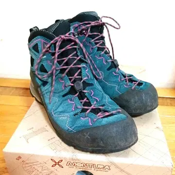 새상품급 MONTURA YARU GTX WOMAN UK7 25cm