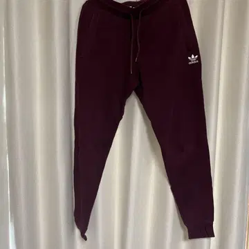 adidas 스웨트 팬츠 속기모 크림슨 컬러