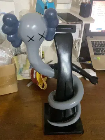 KAWS Final Days