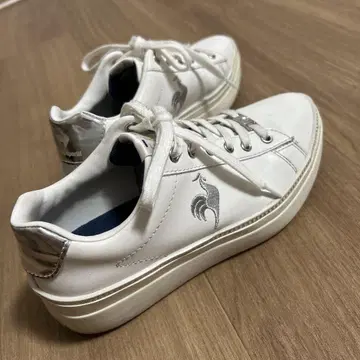 르꼬끄 스니커즈