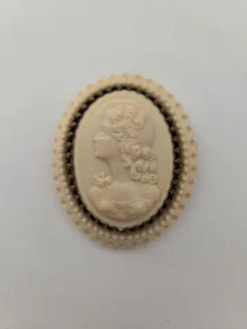 빈티지 카메오 브로치 셀룰로이드