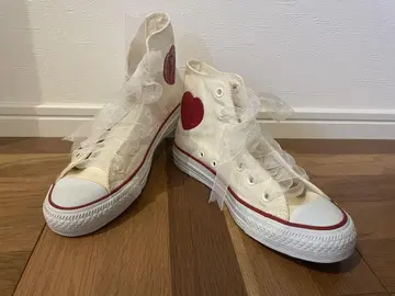 컨버스 올스타 하트 패치 하이컷 스니커즈 아이보리