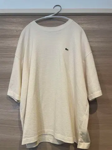 Lacoste 아이보리 오버 사이즈 T셔츠