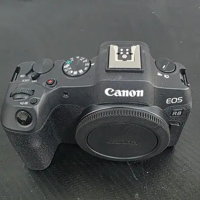 캐논 EOS R8 풀프레임 미러리스 카메라