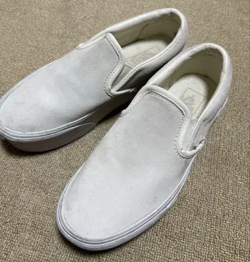 새상품급 VANS 스웨이드 통굽 슬립온 23.5 화이트