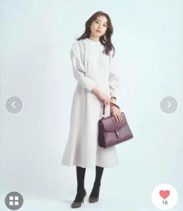 [ 새상품 ] 저스길리티 레이스 카라 부착 원피스