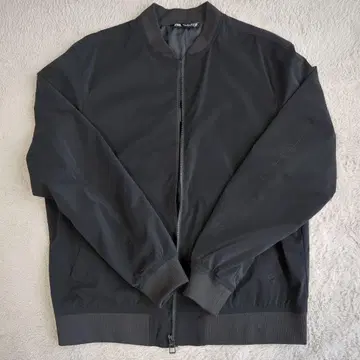 ZARA 나일론 자켓 남성용