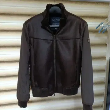 Armani Jeans 브라운 점퍼