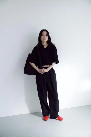 MEER. TUCK WIDE NYLON PANTS (BLK) 사이즈 M